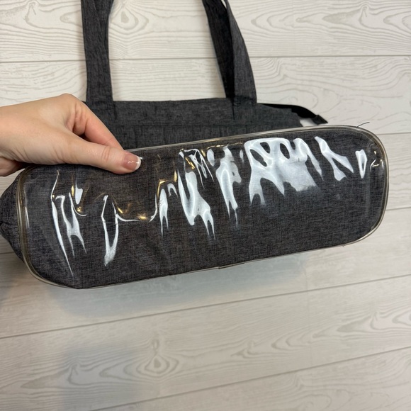 LUG Taxicab Gray Quilted Travel Tote Bag - Picture 4 of 10